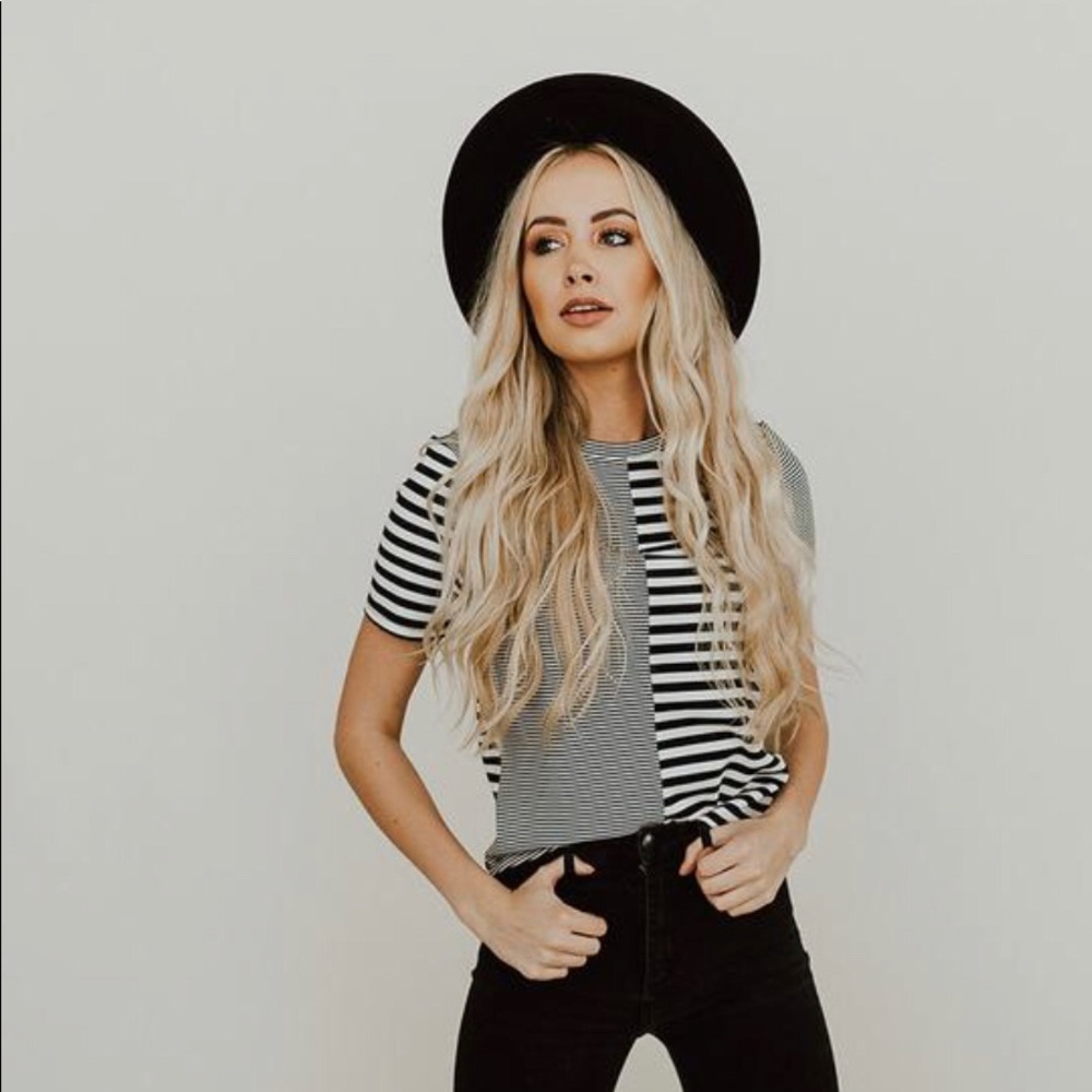 NWT Mod Boutique Khandiss Block and Stripe tee